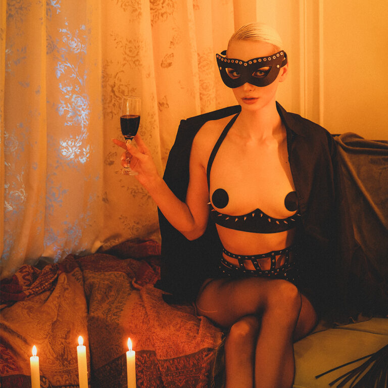 fetish-blindfold
