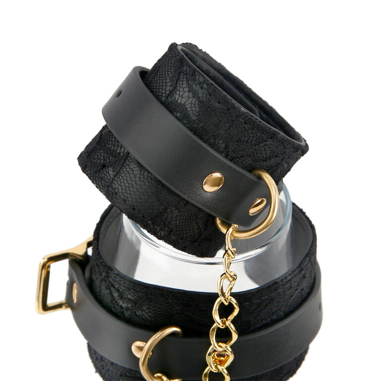 bdsm-fetish-handcuff-toy