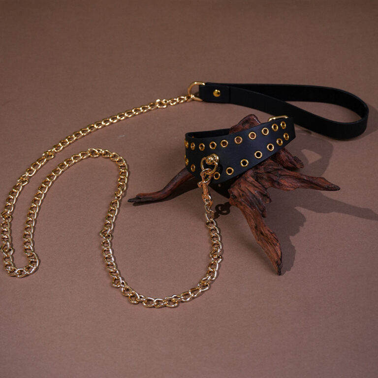 black-fetish-collar-with-d-ring