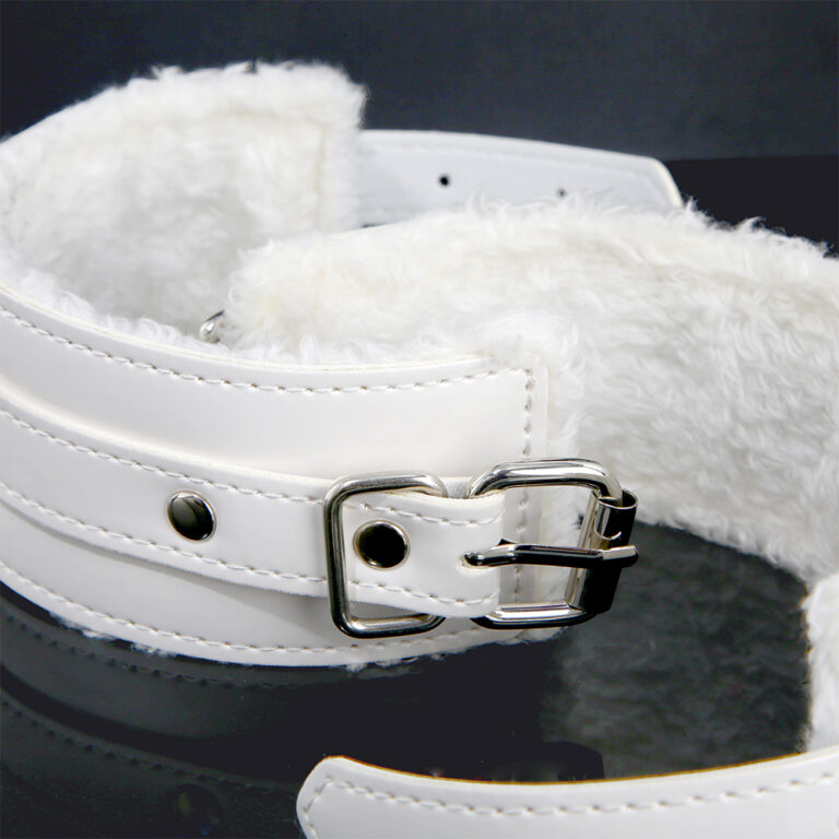 cozy-bdsm-cuffs-soft-restraints