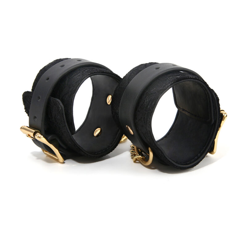 fetish-handcuff-for-beginners.