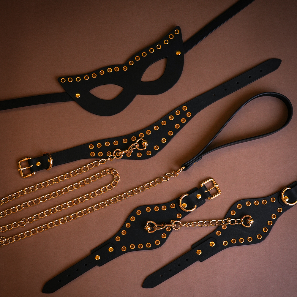 multifunctional bondage straps restraint set