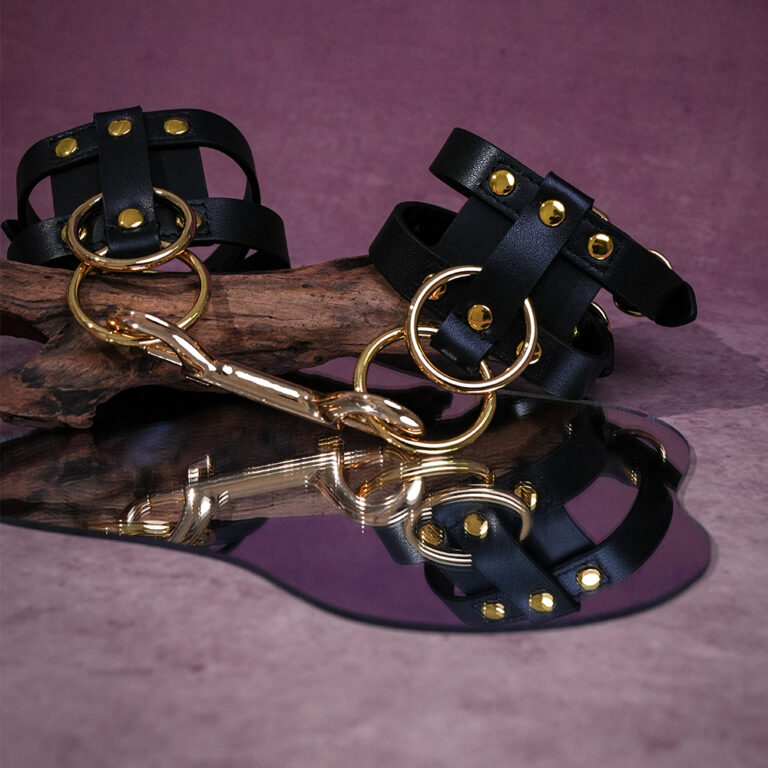 sex-cuffs