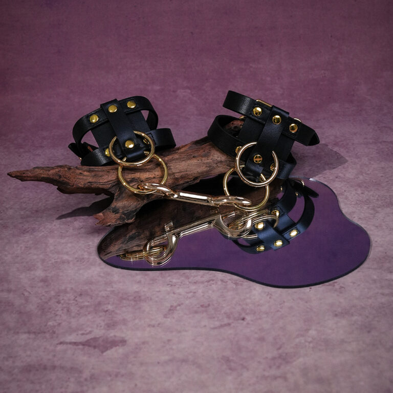 sex-cuffs