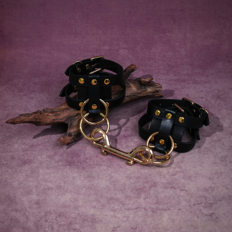 sex-cuffs