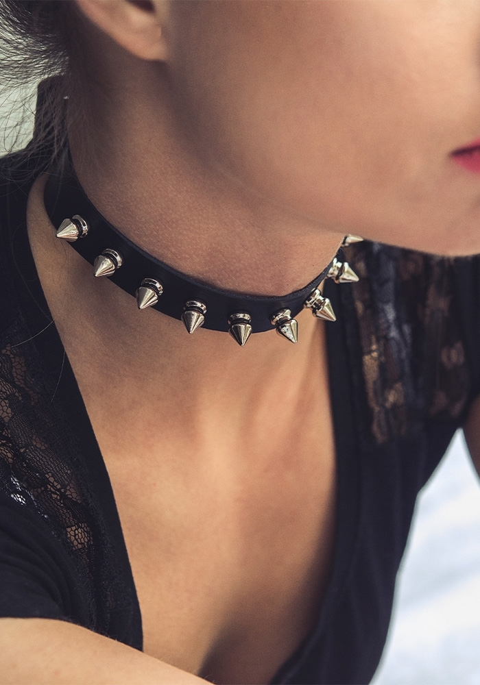leather necklace choker collar 1