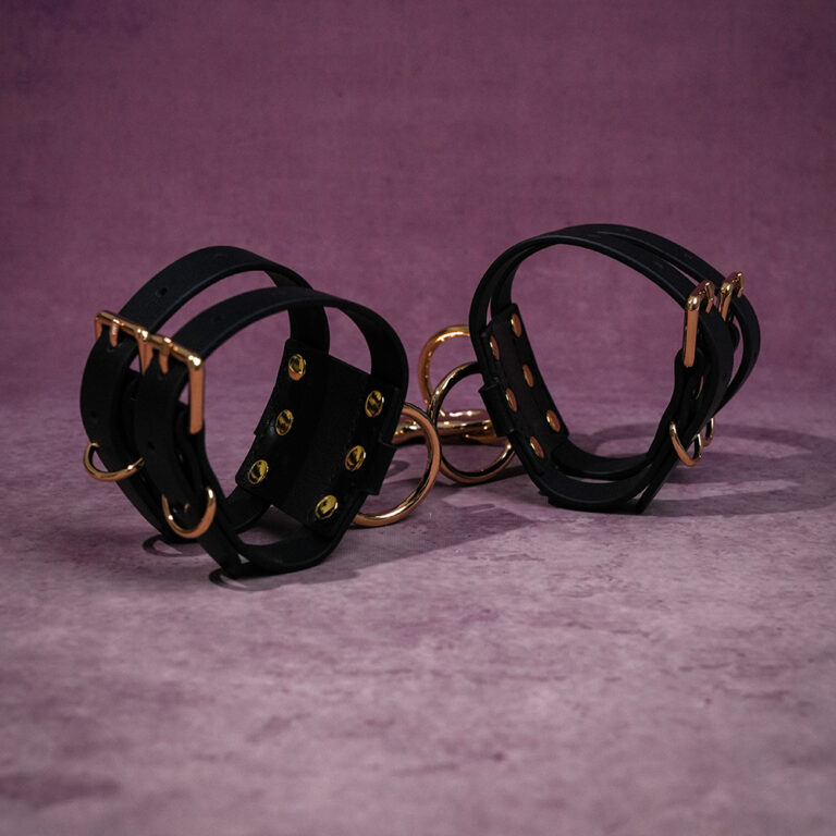 sex-cuffs