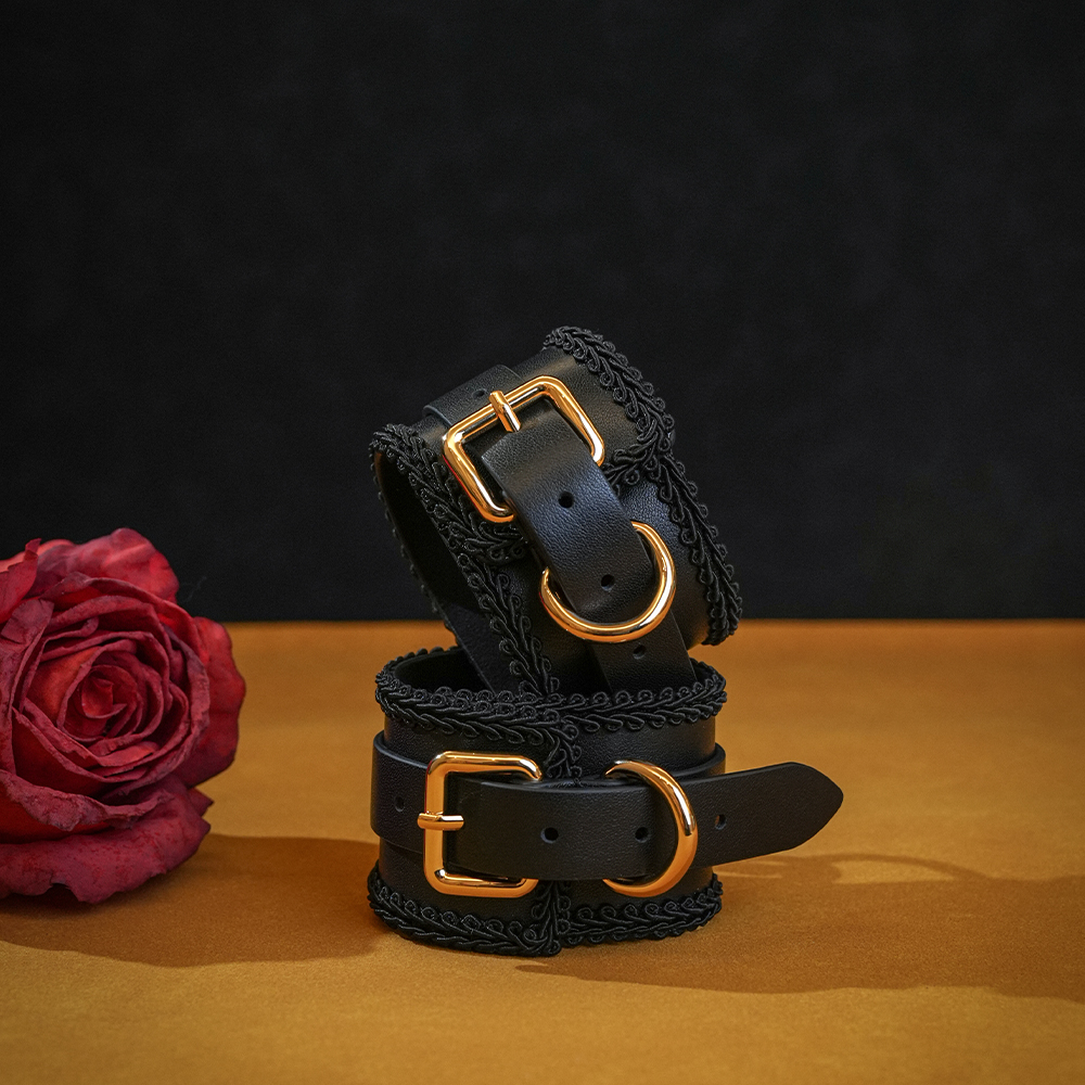 Leather Bondage Cuffs Bondagerestraints de